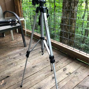 Dynex DX-NW080 Lightweight 21" Folded TriPod